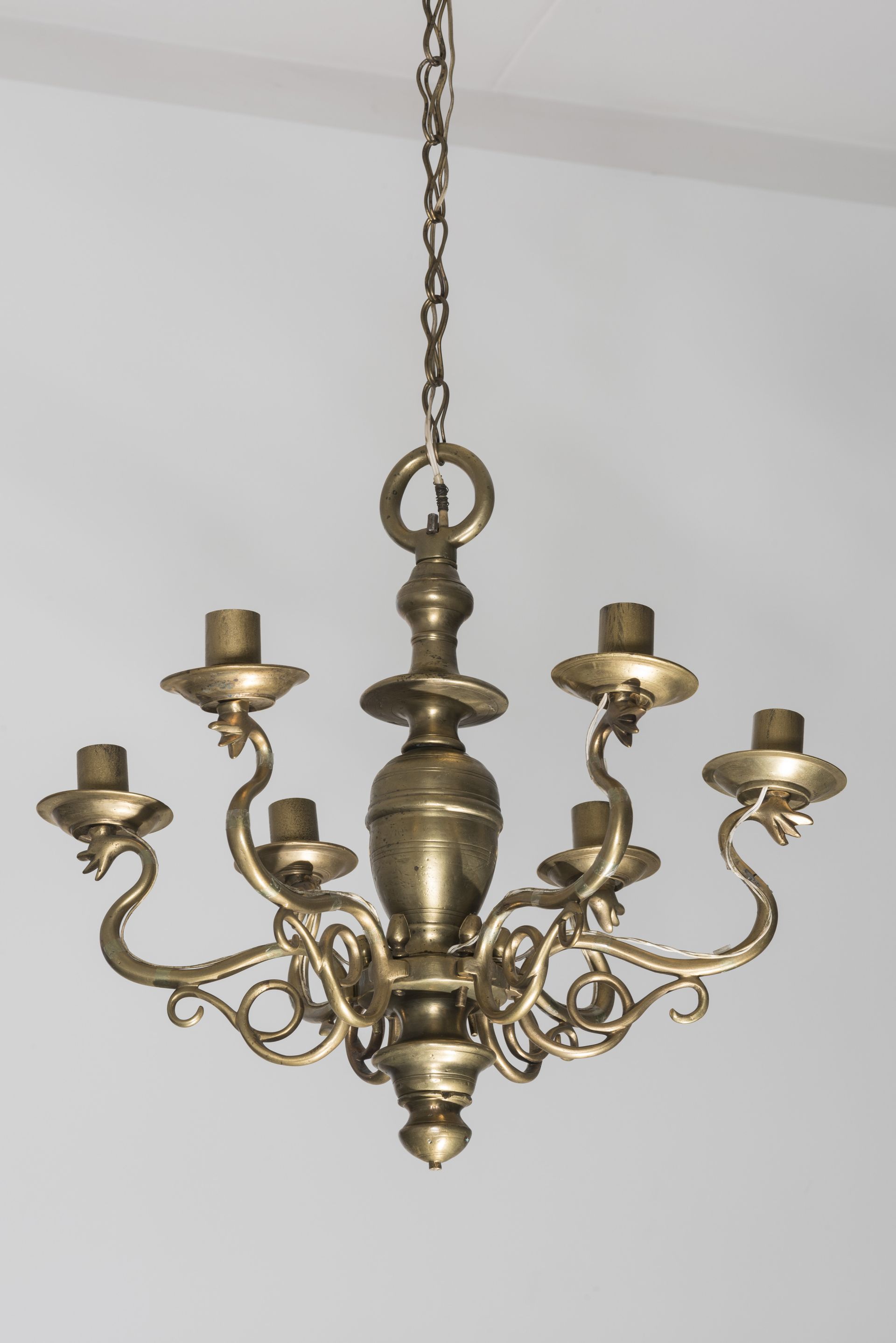 Chandelier, 1587–1649, National Museum of Lithuania, IM-4618. Photo by Kęstutis Stoškus, 2018