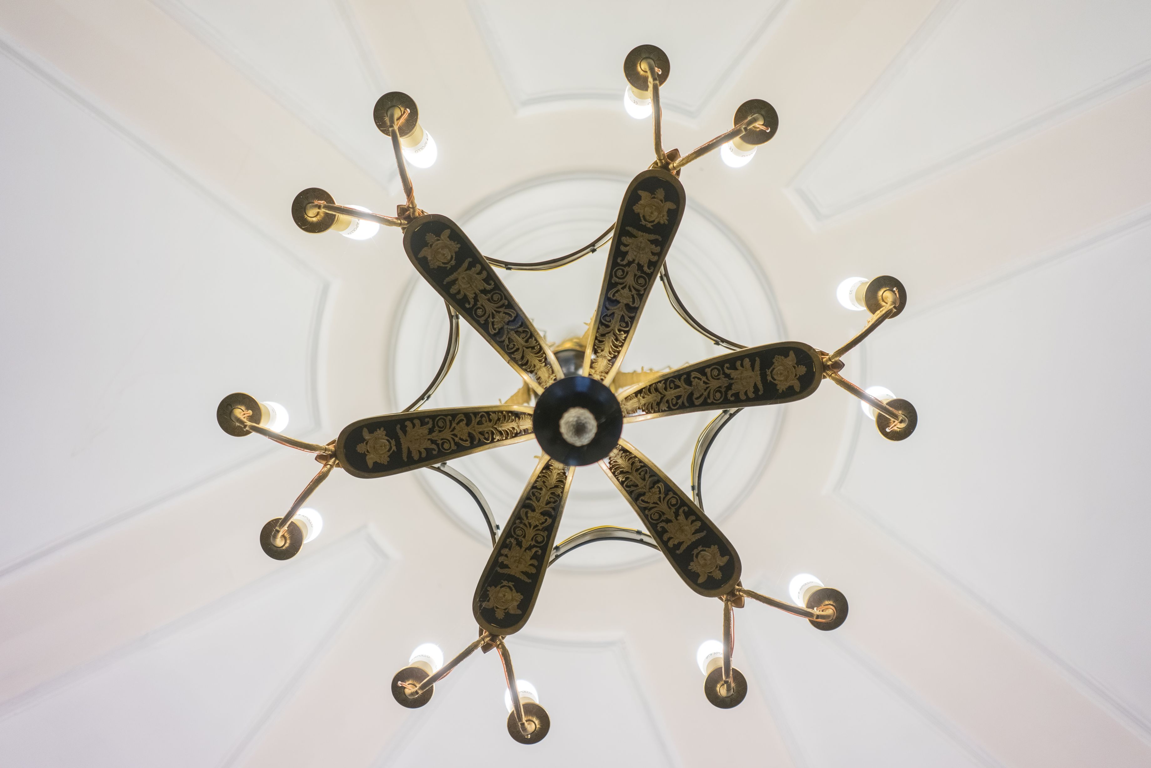 Chandelier, 1800–1849, Archdiocese of Vilnius. Photo by Povilas Jarmala, 2017