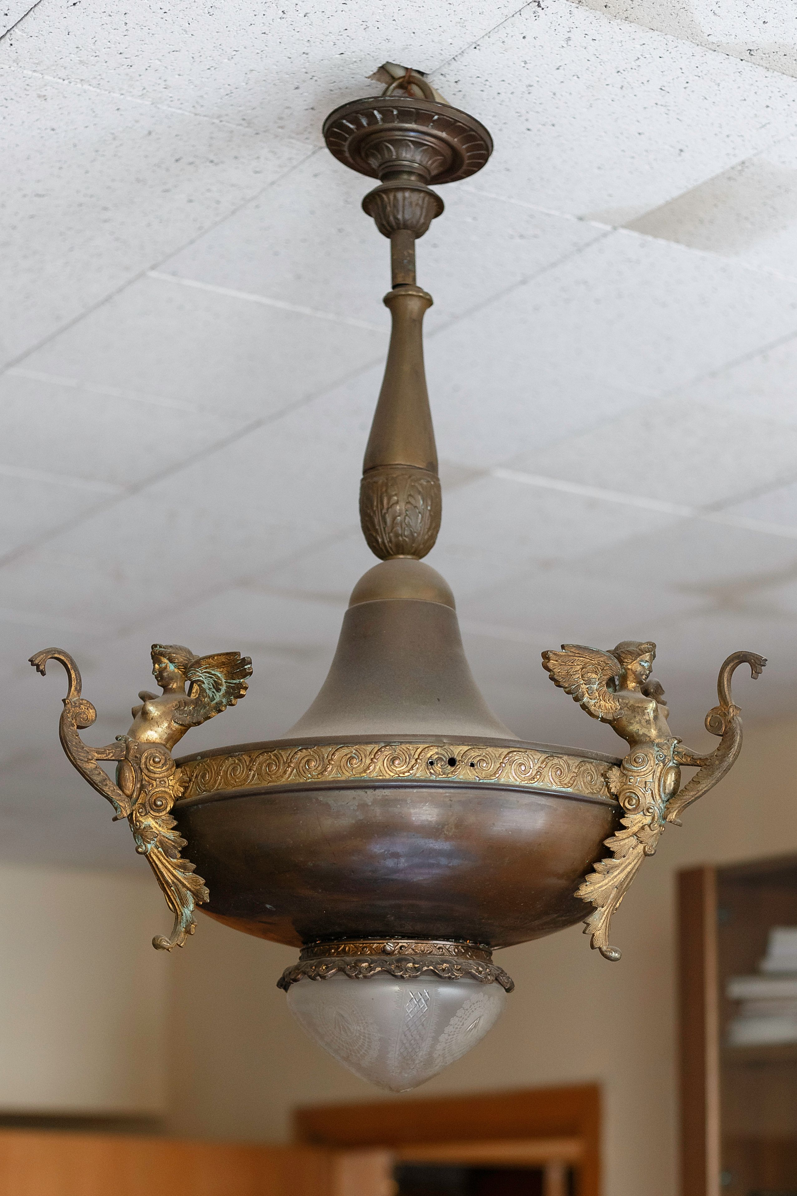 Chandelier, the 1900s–1920s, the National M. K. Čiurlionis Museum of Art, Tt-11968. Photo by Povilas Jarmala, 2019