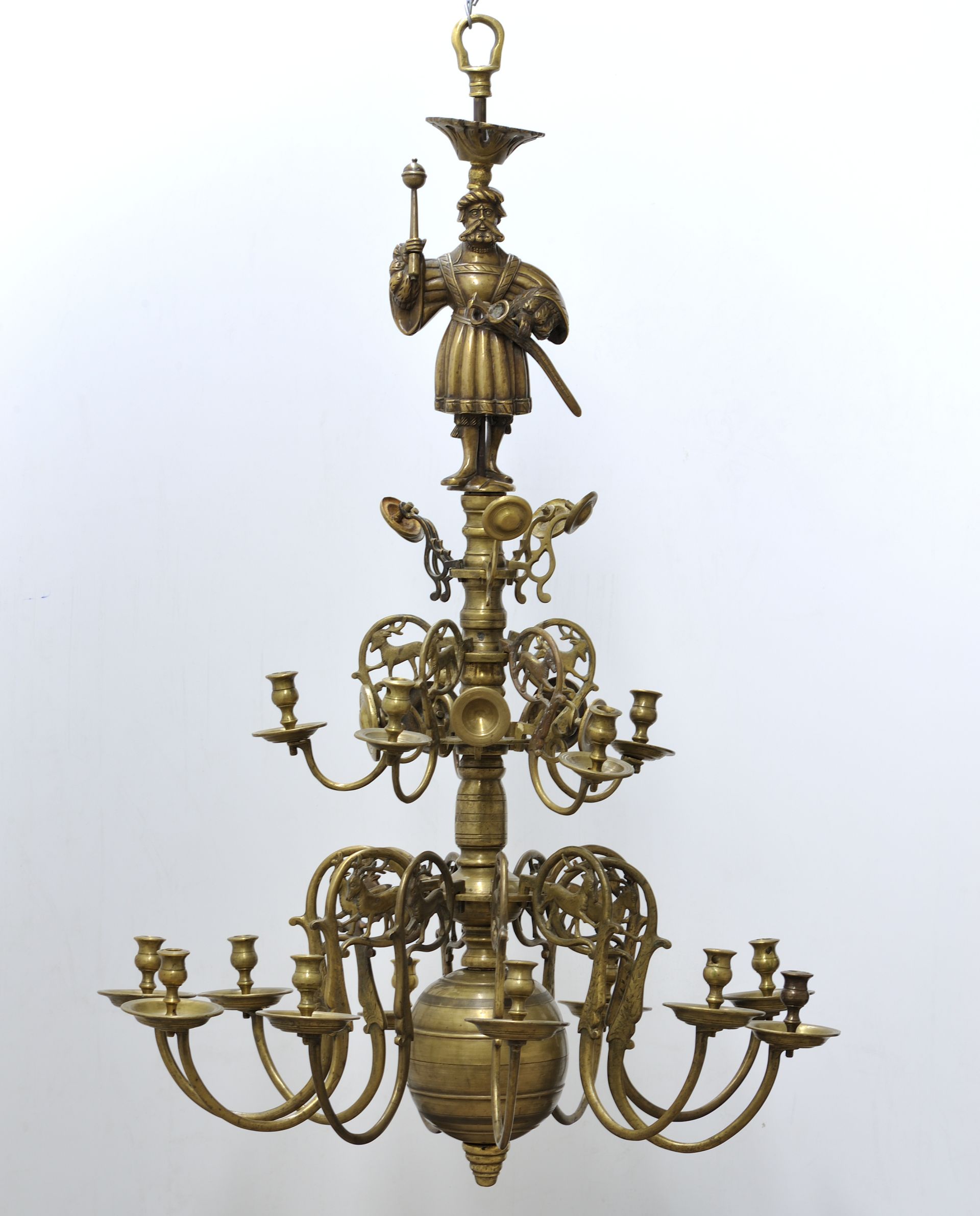 Chandelier, 1500–1549, 1587–1649, Archdiocese of Vilnius. Photo by Mindaugas Kaminskas, 2017