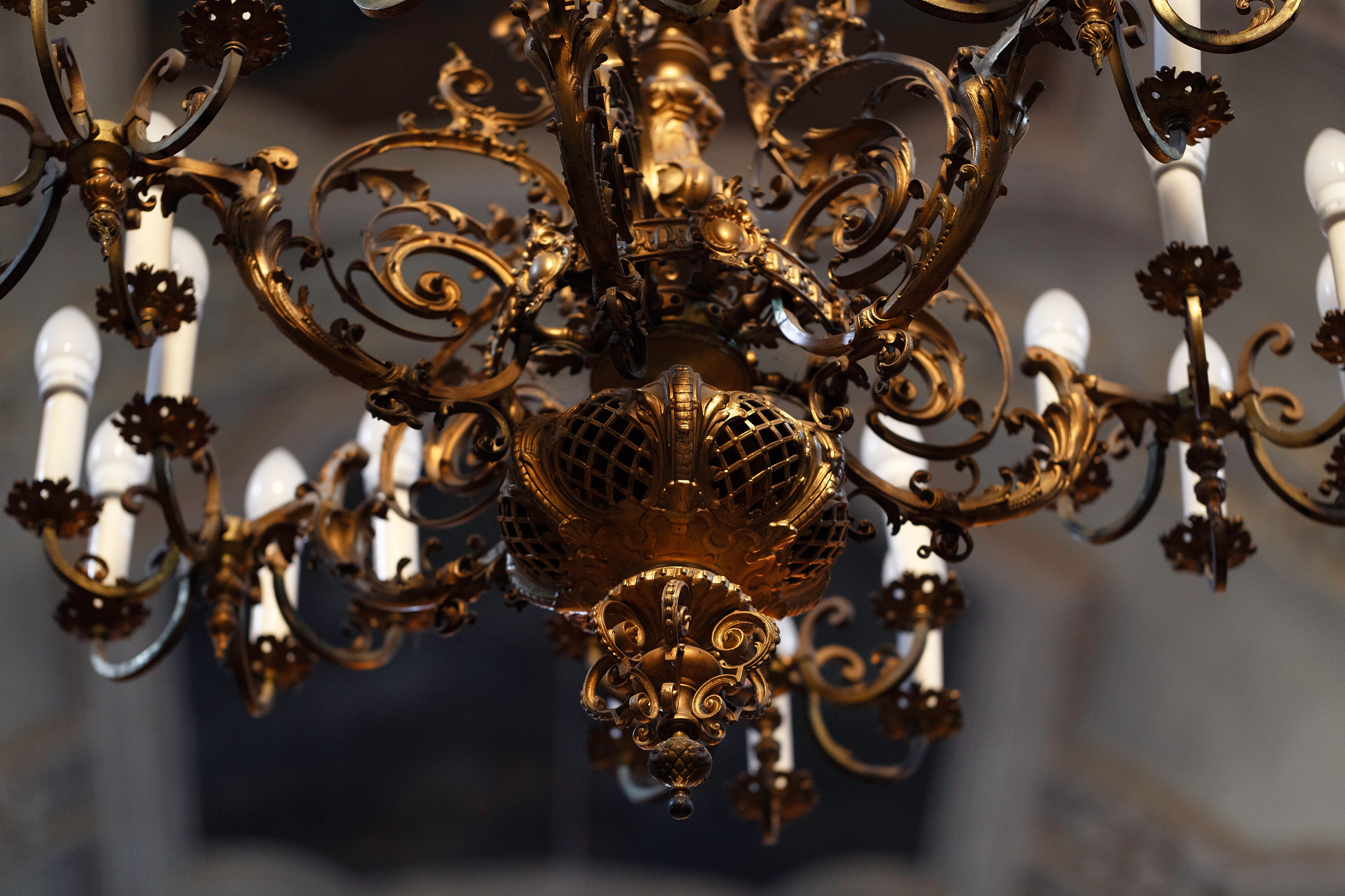 A fragment of the chandelier, the 1880s–1890s, the church of the Holy Cross (Carmelitian) in Kaunas. Photo by Povilas Jarmala, 2019