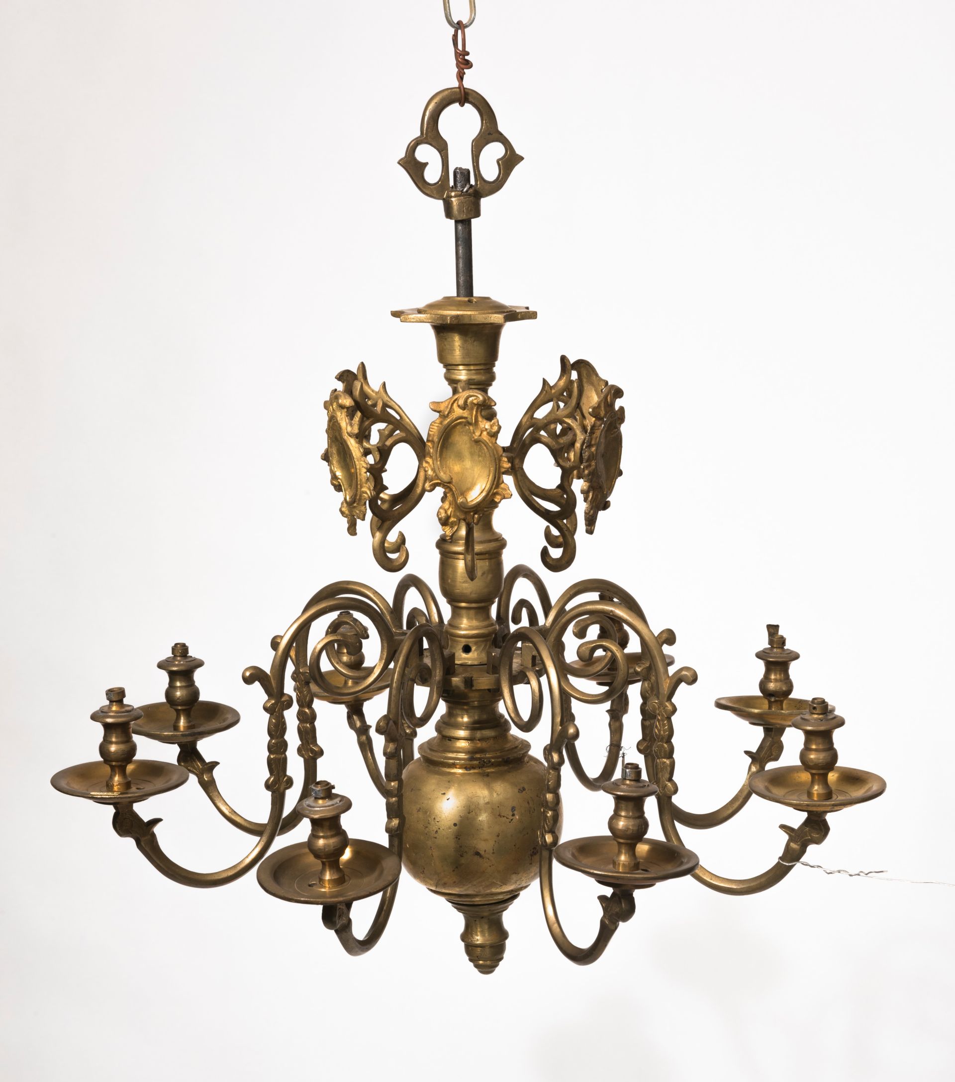 Chandelier, 1750–1799, National Museum of Lithuania, IM-4622. Photo by Kęstutis Stoškus, 2017