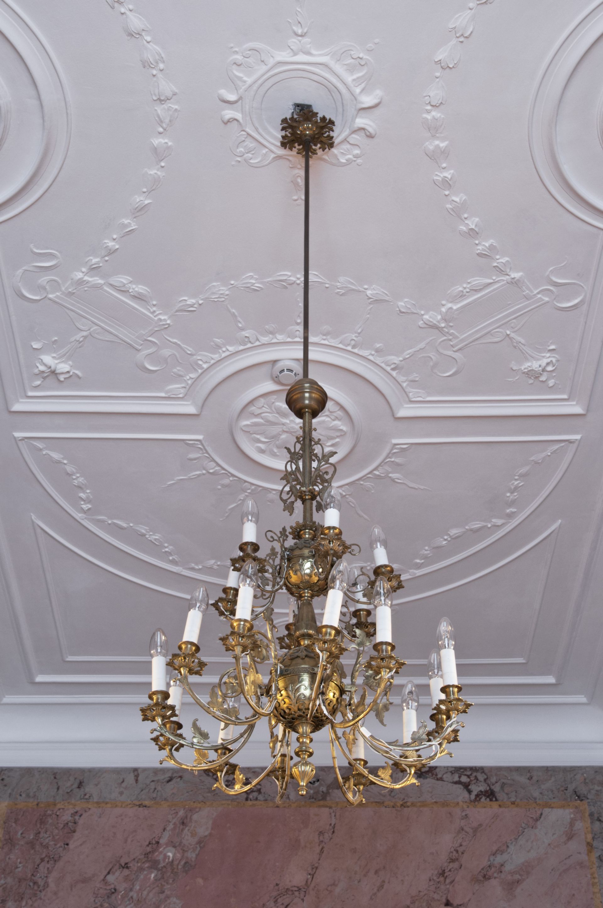 Chandelier, 1887–1925, Lithuanian National Museum of Art, TM-2591. Photo by Paulius Makauskas, 2017