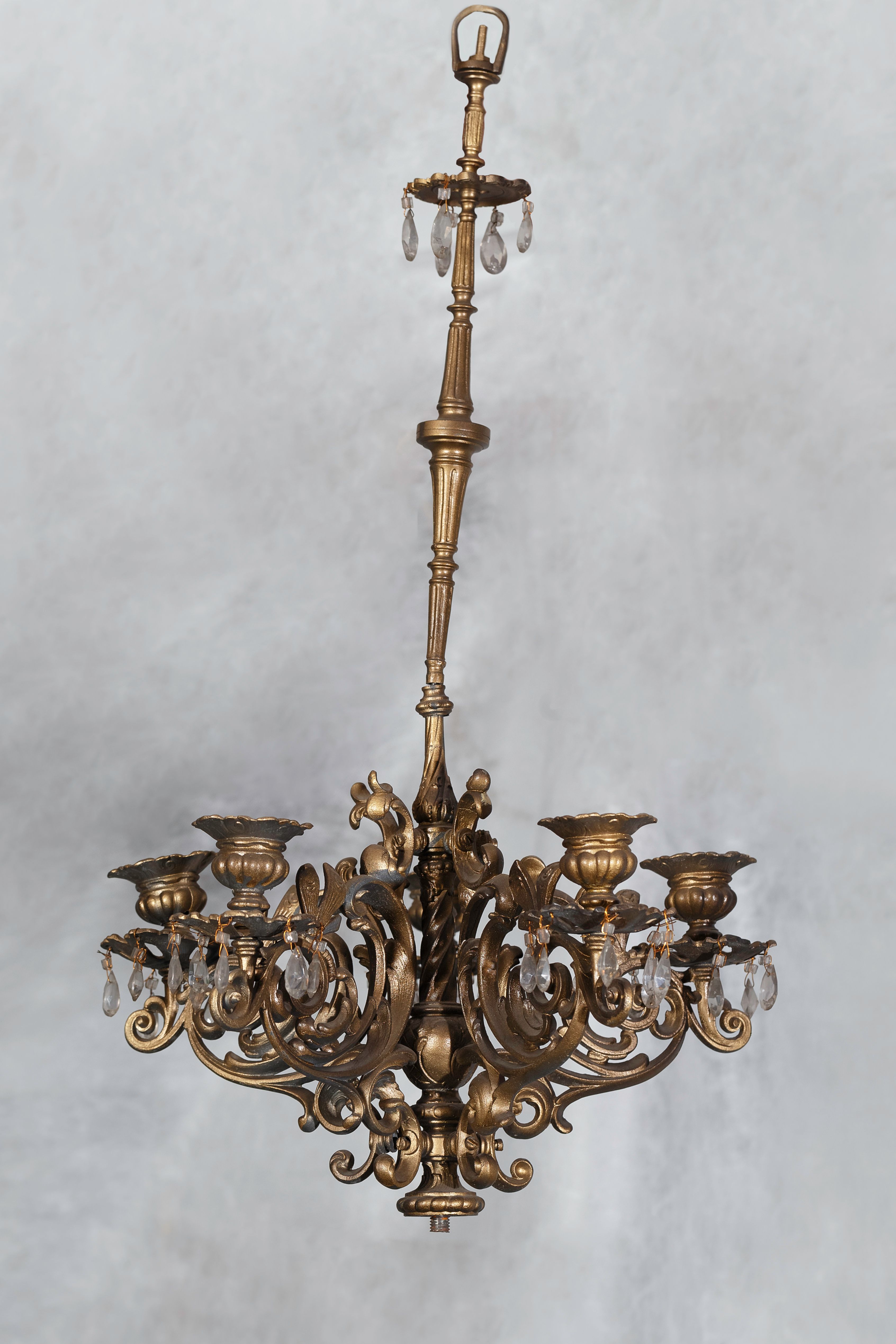 Chandelier, the late 19th – early 20th century, the National M. K. Čiurlionis Museum Art, Tt-6083. Photo by Povilas Jarmala, 2019