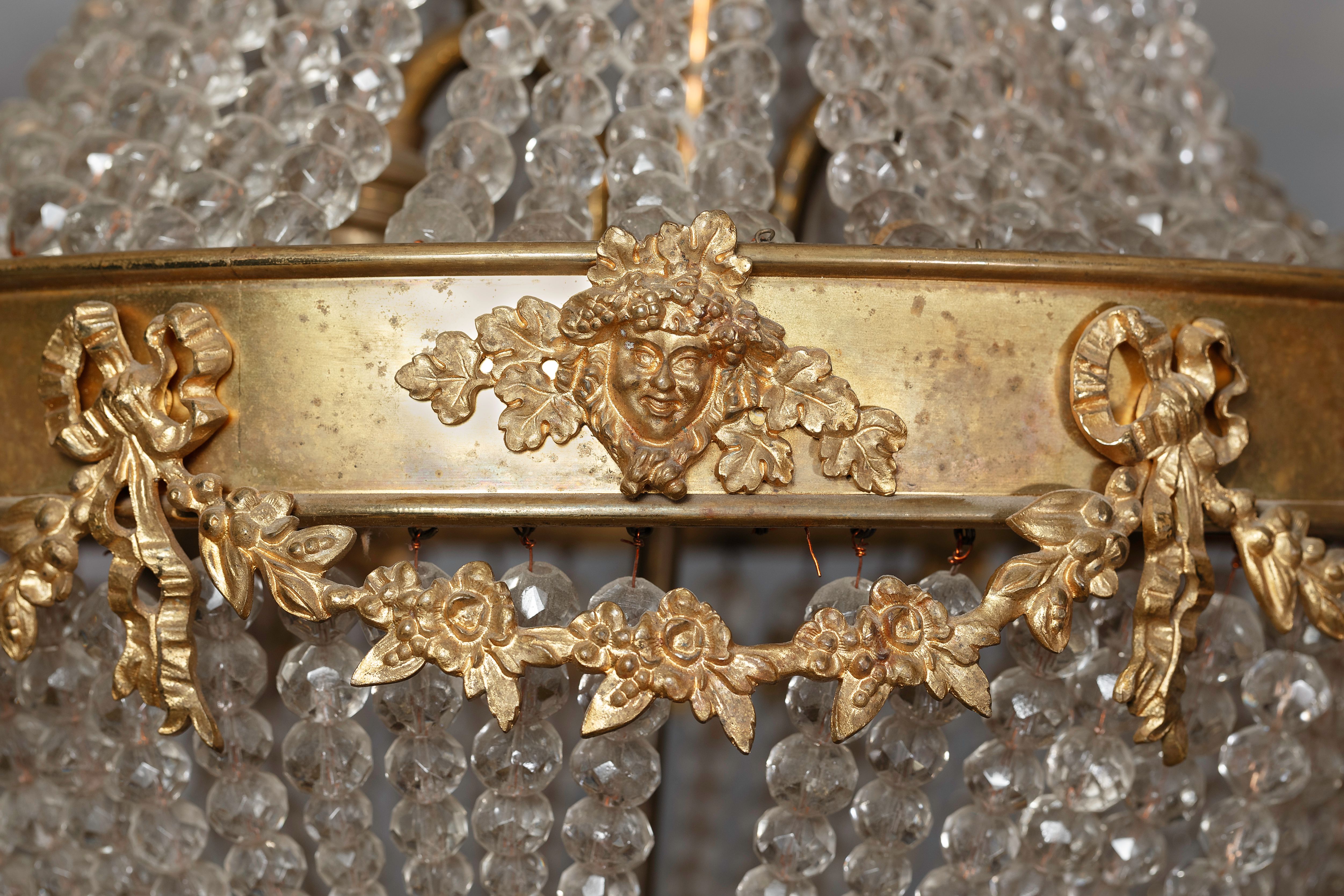 A fragment of the chandelier, the 1910s–1920s, the National M. K. Čiurlionis Museum of Art, Tt-6575. Photo by Povilas Jarmala, 2019
